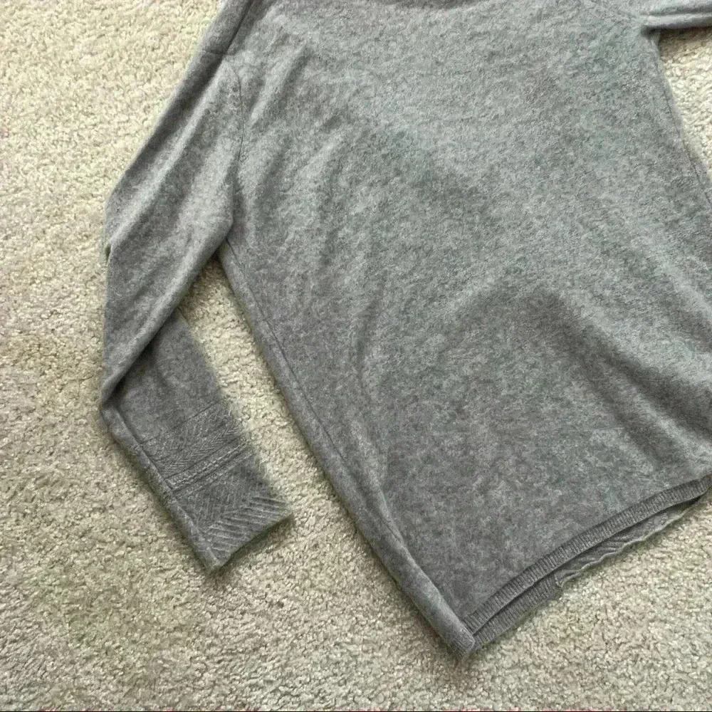 InCashmere drape front